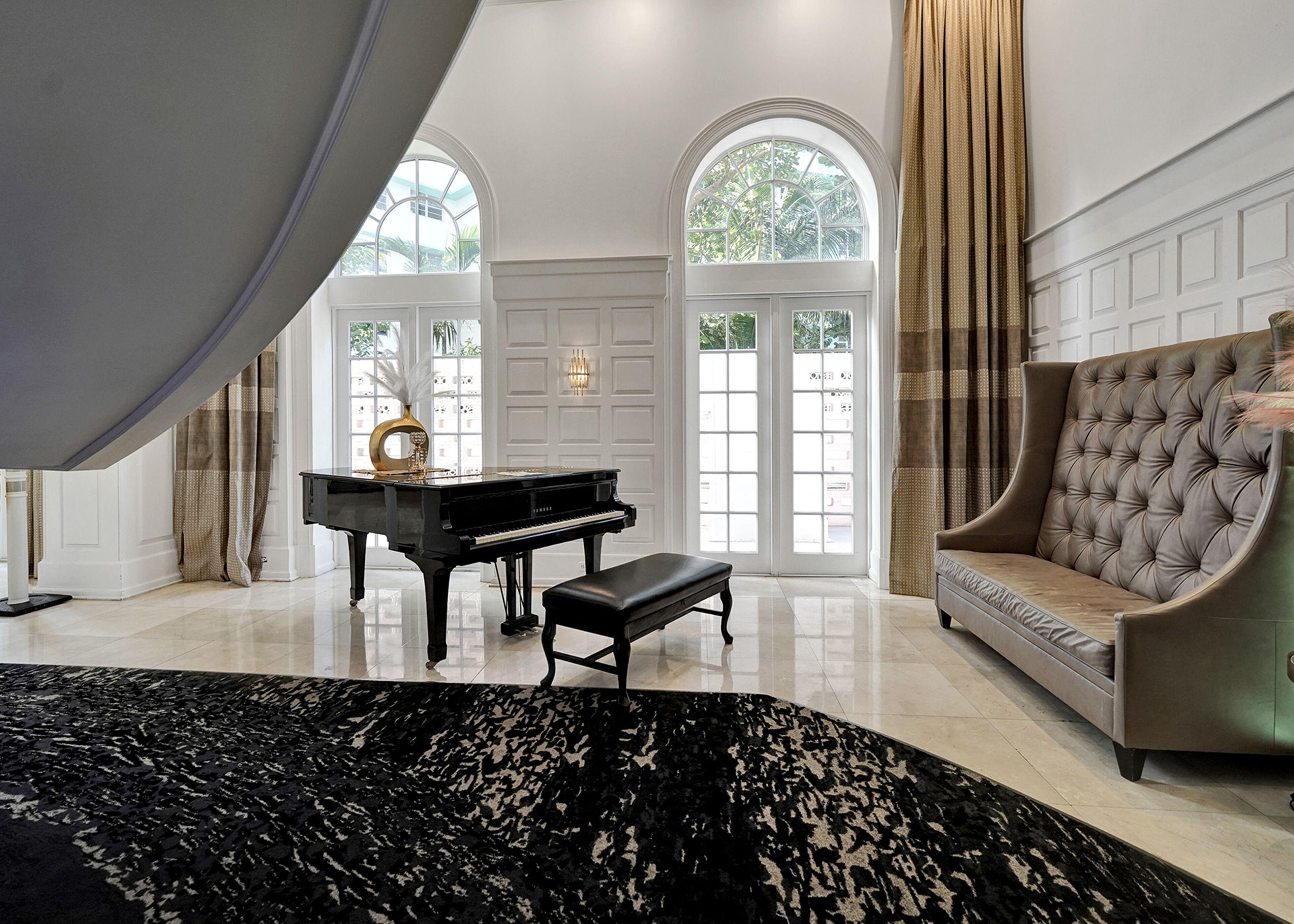 The Alexander Beach Residences — Photos 1
